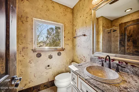 Bath - 3533 Crest St, Saint Augustine, FL 32092 photo 9 of 10