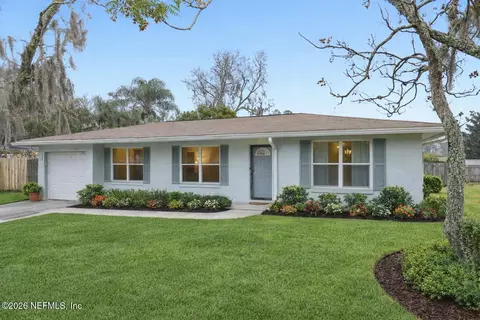 11631 E Ride Dr, Jacksonville, FL 32223