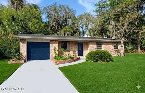 1283 Nantucket Ave, Atlantic Beach, FL 32233