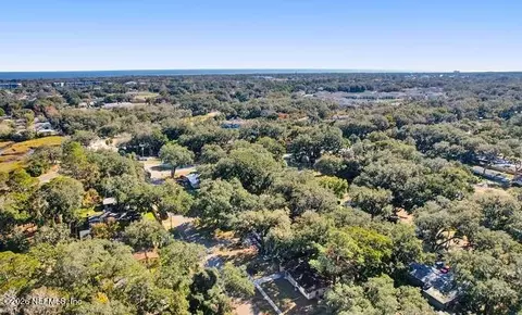 1283 Nantucket Ave, Atlantic Beach, FL 32233