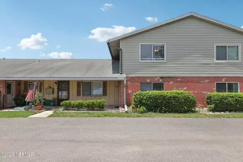 1262 The Grove Rd, Orange Park, FL 32073