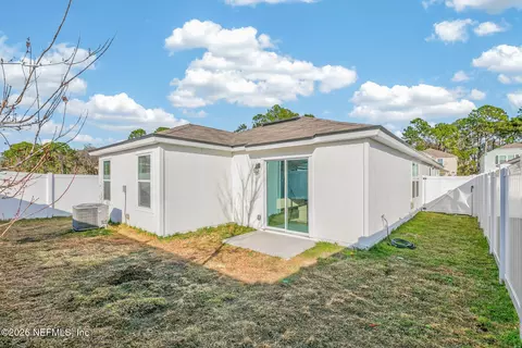 Exterior - 163 Silver Birch St, Saint Augustine, FL 32084 photo 10 of 11