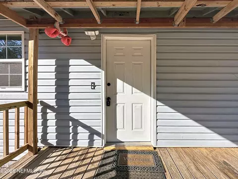 Exterior - 141 Paris St, Interlachen, FL 32148 photo 6 of 11