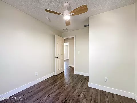 Bedroom - 141 Paris St, Interlachen, FL 32148 photo 3 of 4