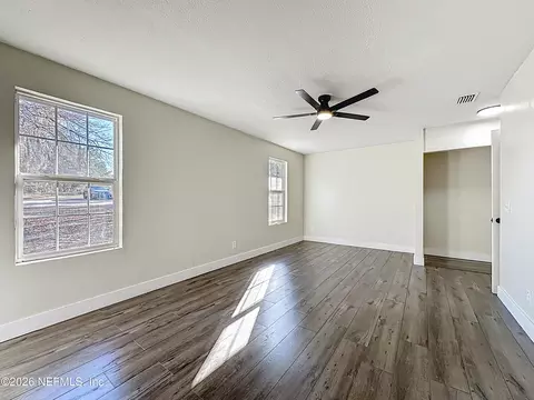 Living - 141 Paris St, Interlachen, FL 32148 photo 4 of 4