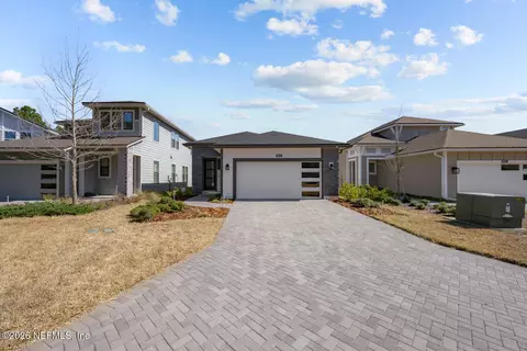 9915 Revolution Ct, Jacksonville, FL 32256