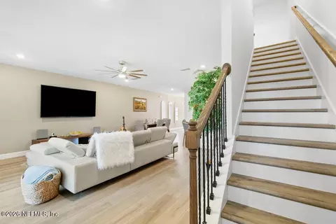 Entry Way - 217 Silver Myrtle Ct, Saint Augustine, FL 32092 photo 3 of 8