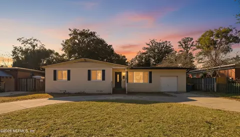 2238 Ligustrum Rd, Jacksonville, FL 32211