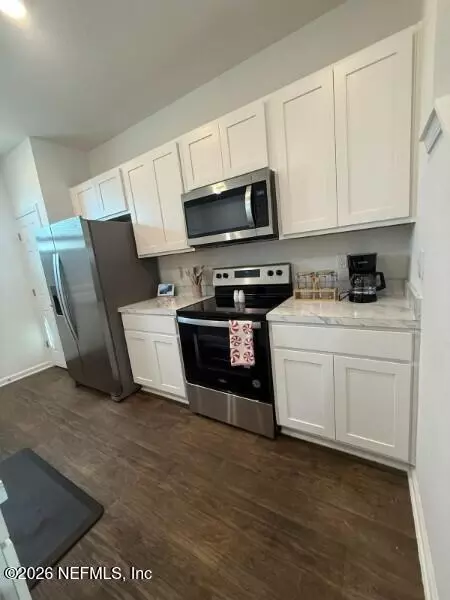 Kitchen - 98 Vidalia Ridge Rd, Saint Augustine, FL 32084 photo 3 of 3