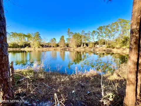 104 Howard Dr, Interlachen, FL 32148 photo 3