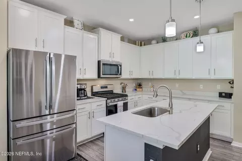 Kitchen - 82 Tree Frog Way, Saint Augustine, FL 32095 photo 2 of 3