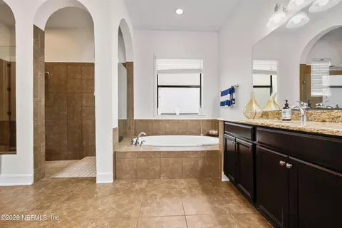 Bath - 145 Spanish Marsh Dr, Saint Augustine, FL 32095 photo 1 of 9