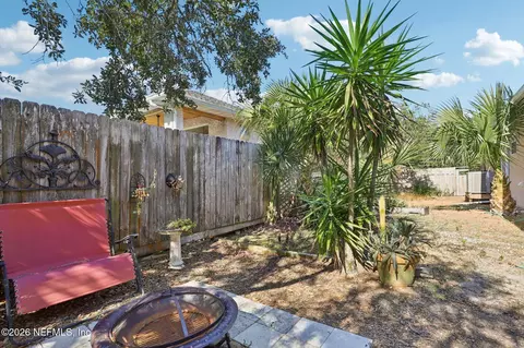 Exterior - 303 Fourteenth St, Saint Augustine, FL 32084 photo 7 of 11