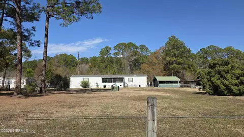 16517 Village Green Dr N, Jacksonville, FL 32234