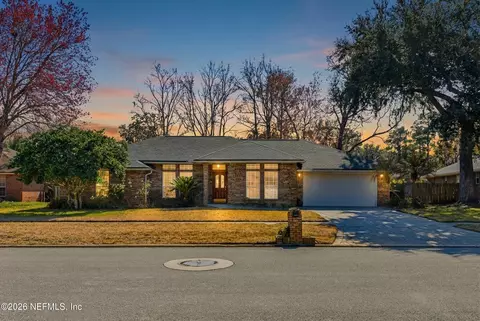 2248 Hammock Oaks Dr N, Jacksonville, FL 32223
