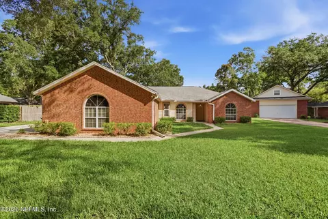421 Chicopee Ct, Jacksonville, FL 32259