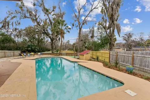 1900 Lake Shore Blvd, Jacksonville, FL 32210