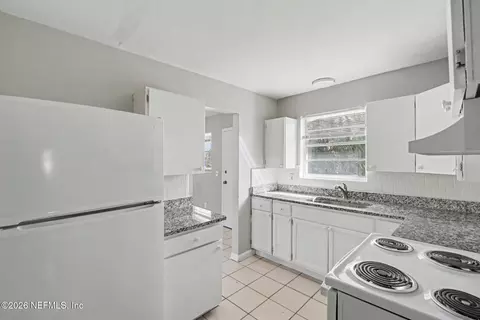Kitchen - 4852 Hatteras Rd, Jacksonville, FL 32208 photo 2 of 2