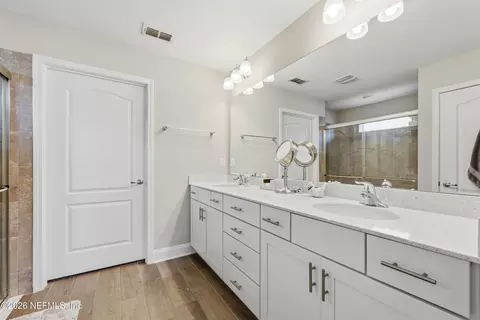 Bath - 53 Dovetail Cir, Saint Augustine, FL 32095 photo 1 of 2