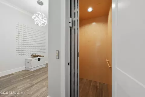 Entry Way - 5713 Crosswinds Cir, Saint Augustine, FL 32092 photo 5 of 16