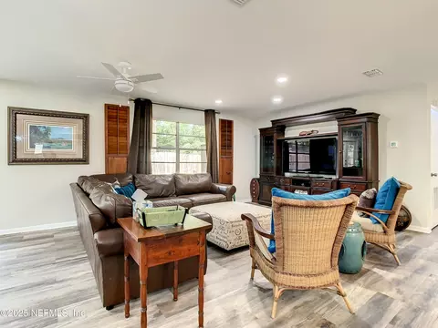 Living - 460 Lobelia Rd, Saint Augustine, FL 32086 photo 3 of 5