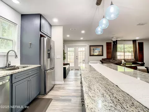 Kitchen - 460 Lobelia Rd, Saint Augustine, FL 32086 photo 4 of 5