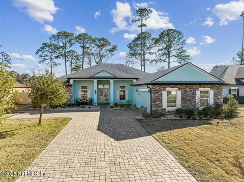 828 Simmons Rd, Fernandina Beach, FL 32034
