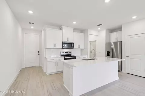 Kitchen - 29 Rangeline Dr, Saint Augustine, FL 32092 photo 1 of 3
