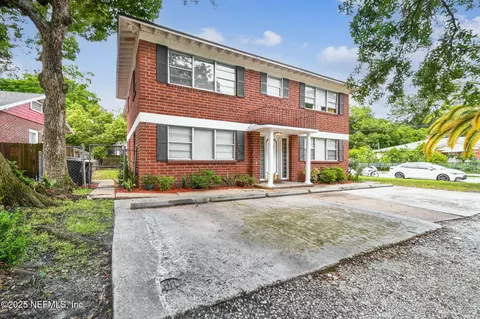 828 Acosta St, Jacksonville, FL 32204