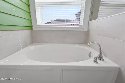 Bath - 125 Varner Way, Saint Augustine, FL 32092 photo 2 of 4