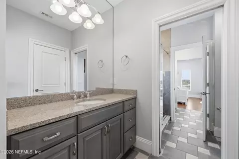 Bath - 7149 Middleton Ave, Saint Augustine, FL 32080 photo 5 of 9