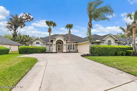 1858 Sentry Oak Ct, Fleming Island, FL 32003