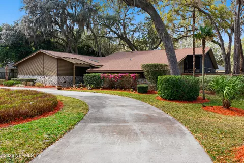 1035 Anchor Rd, Saint Johns, FL 32259
