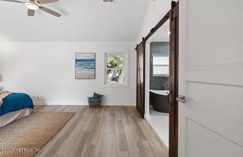 Entry Way - 504 Twenty-third St, Saint Augustine, FL 32084 photo 8 of 9