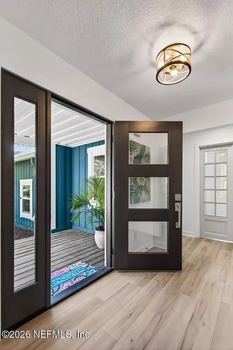 Entry Way - 504 Twenty-third St, Saint Augustine, FL 32084 photo 5 of 9