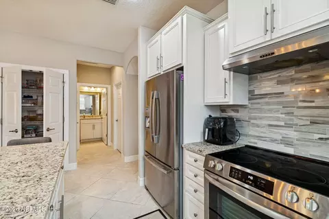 Entry Way - 28 Rock Spring Loop, Saint Augustine, FL 32095 photo 2 of 3