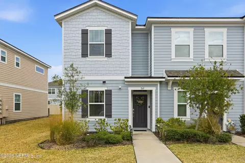 369 Annies Pl, Jacksonville, FL 32218