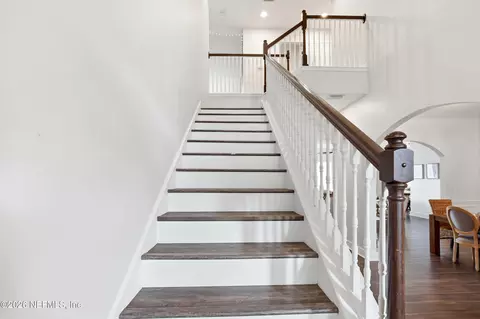 Entry Way - 1155 Eagle Point Dr, Saint Augustine, FL 32092 photo 2 of 5