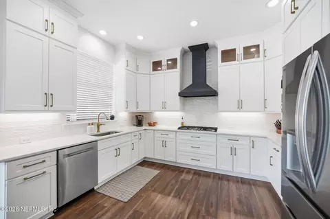Kitchen - 1155 Eagle Point Dr, Saint Augustine, FL 32092 photo 1 of 4