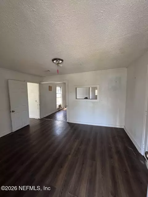 Living - 1767 Broadway Ave, Jacksonville, FL 32209 photo 1 of 2