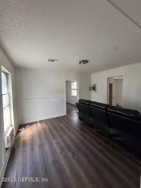 Living - 1767 Broadway Ave, Jacksonville, FL 32209 photo 2 of 2