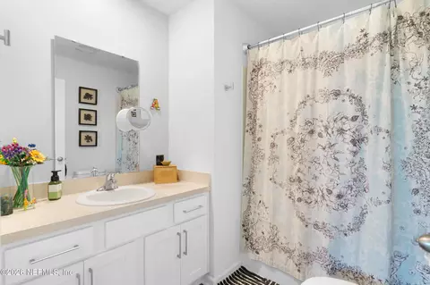 Bath - 57 Elmhurst Ln, Saint Augustine, FL 32084 photo 3 of 3