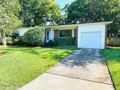 5920 Caribbean Dr S, Jacksonville, FL 32277