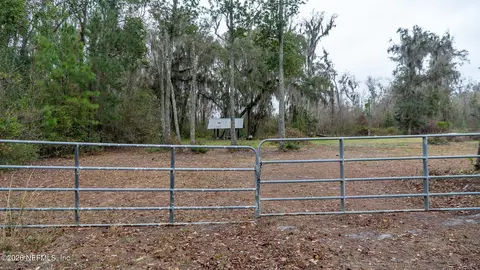 455 W River Rd, Palatka, FL 32177