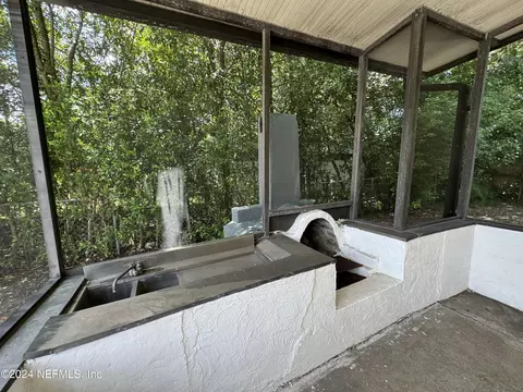 Exterior - 3842 Ruby Dr W, Jacksonville, FL 32246 photo 3 of 9