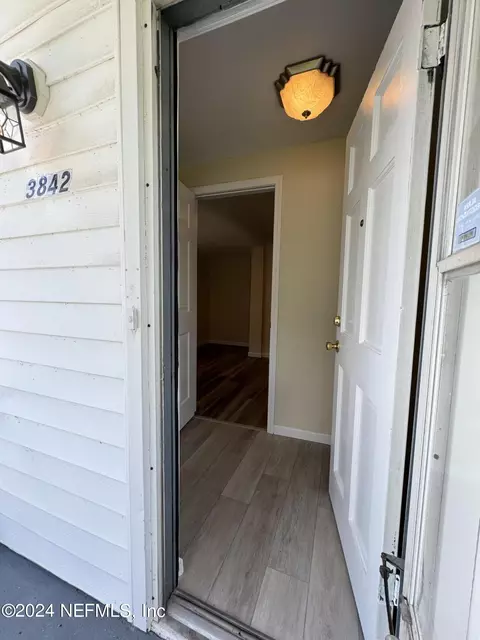 Exterior - 3842 Ruby Dr W, Jacksonville, FL 32246 photo 1 of 9