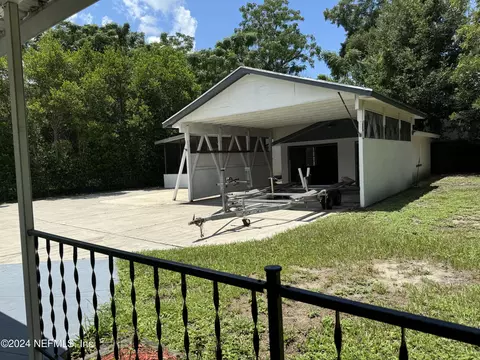 Exterior - 3842 Ruby Dr W, Jacksonville, FL 32246 photo 9 of 9