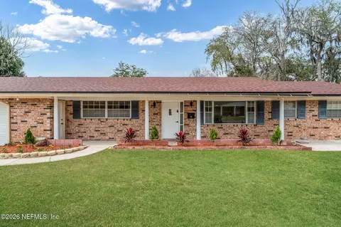 8460 W Lynda Sue Ln, Jacksonville, FL 32217