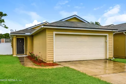 8597 Julia Marie Cir, Jacksonville, FL 32210