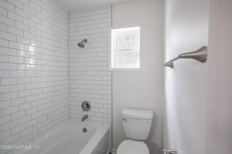 Bath - 44259 Artesian Blvd, Callahan, FL 32011 photo 5 of 5
